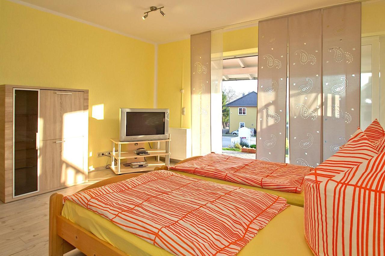 Appartement Haus Im Gruenen à Heringsdorf  Extérieur photo
